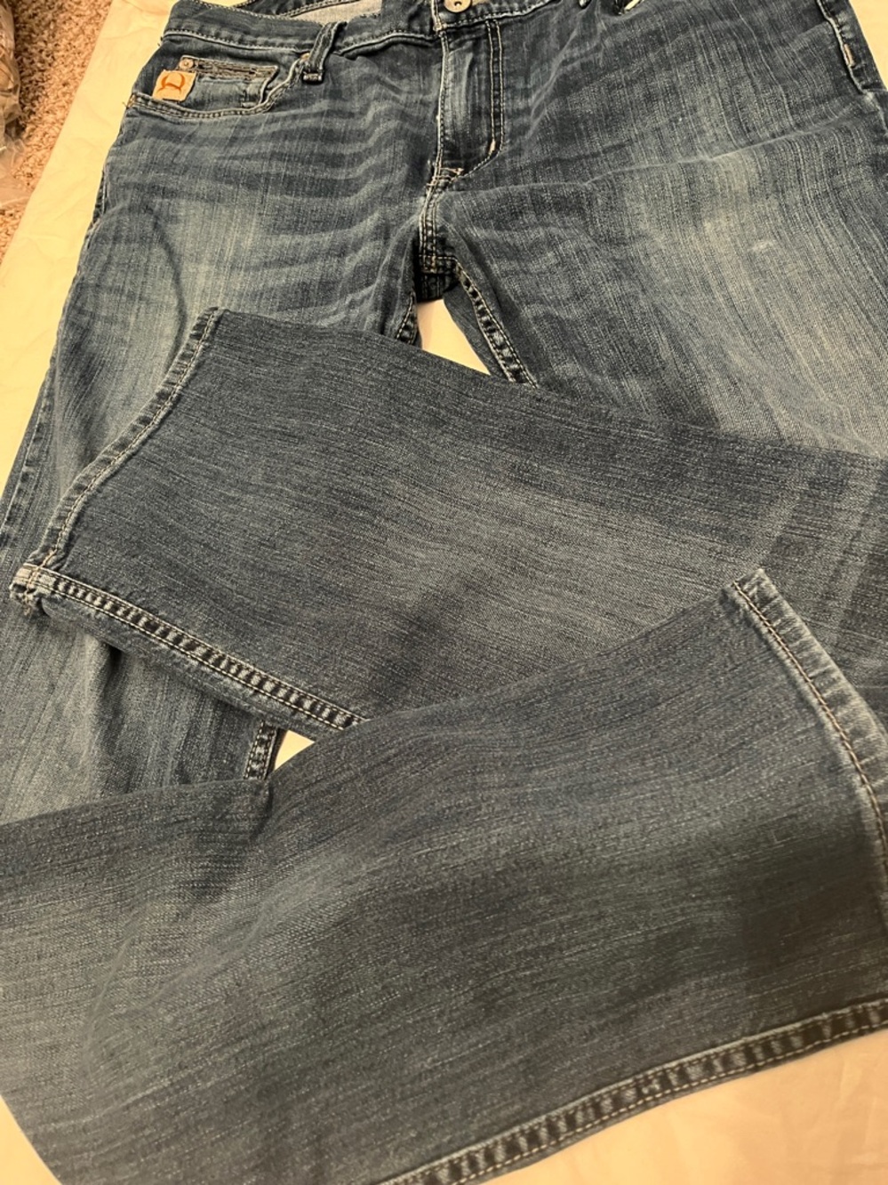 Cinch Ian Mens  Boot Cut Jeans in Light Blue Wash
Size 36x36 - Picture 2 of 8